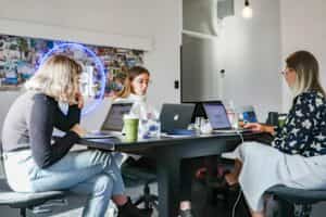 Sent vs Delivered: 10 Key Differences and Why They Matter for Email Campaign Success